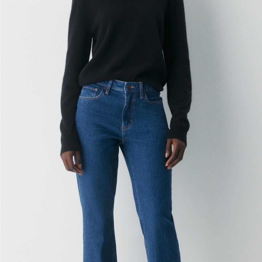 Aritzia Denim Forum Uma Curve Fit Jean - 28